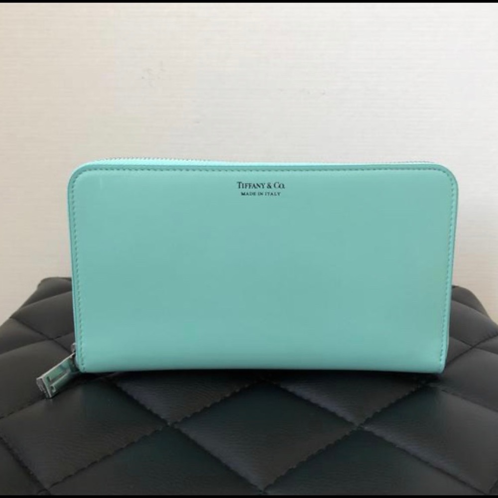 tiffany calfskin wallet .